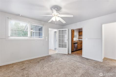 8434 34th Avenue S Seattle WA 98118