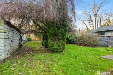 8434 34th Avenue S Seattle WA 98118