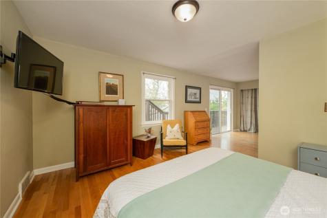 4921 24th Avenue S Seattle WA 98108