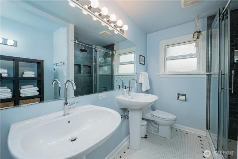 4921 24th Avenue S Seattle WA 98108