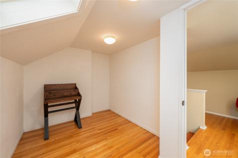 4921 24th Avenue S Seattle WA 98108