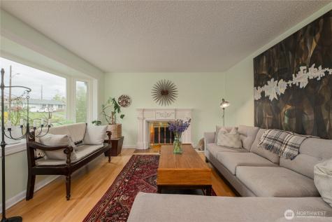 4921 24th Avenue S Seattle WA 98108