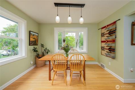 4921 24th Avenue S Seattle WA 98108
