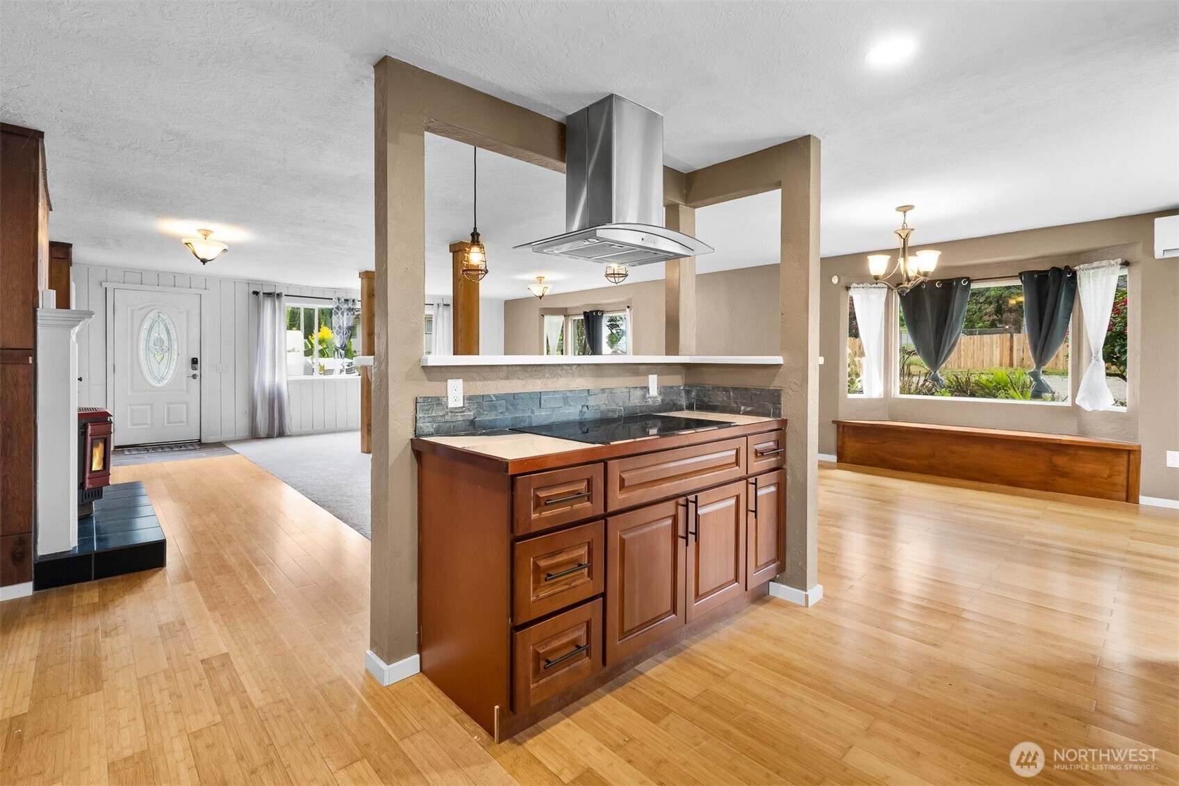 884 Fairmount Avenue Shelton WA 98584