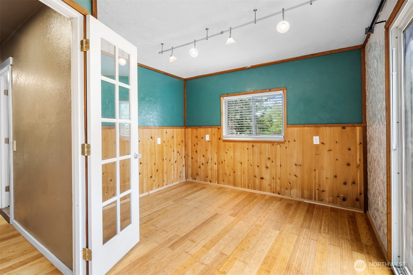 884 Fairmount Avenue Shelton WA 98584