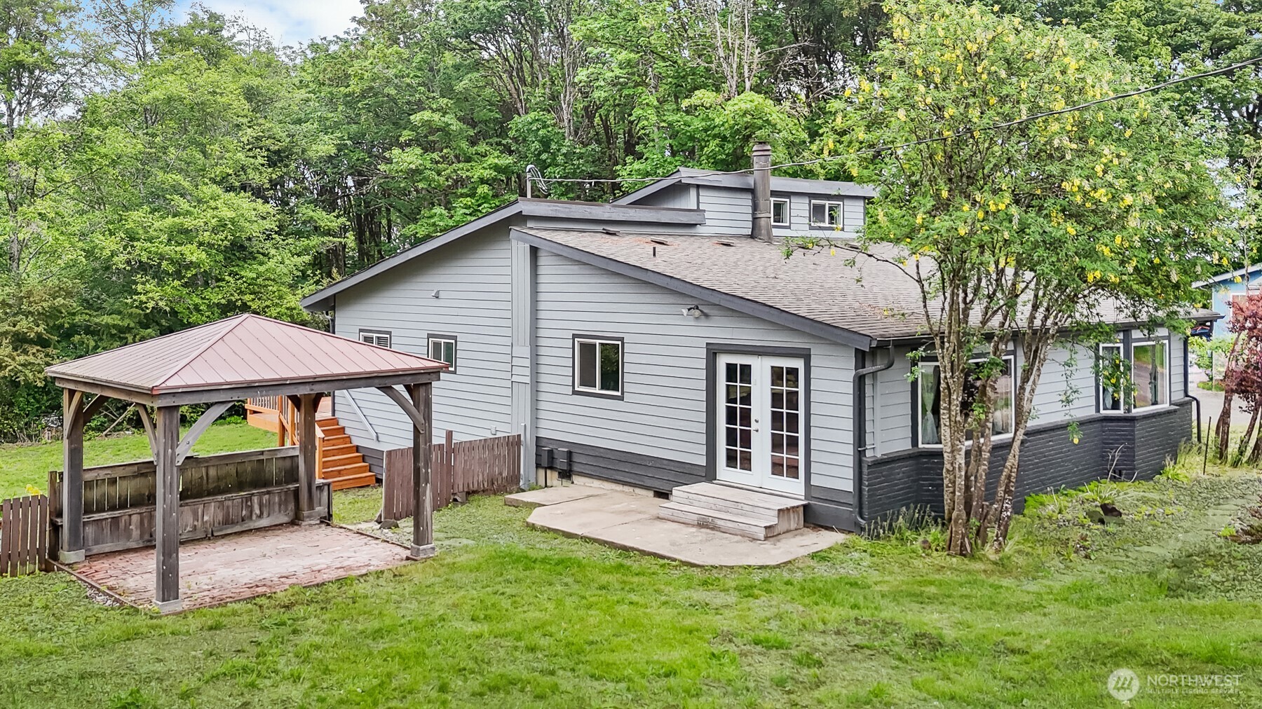 884 Fairmount Avenue Shelton WA 98584