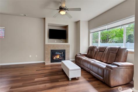 6516 127th Street Ct E Puyallup WA 98373