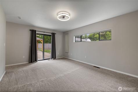 1117 N Hawthorne Street Tacoma WA 98406