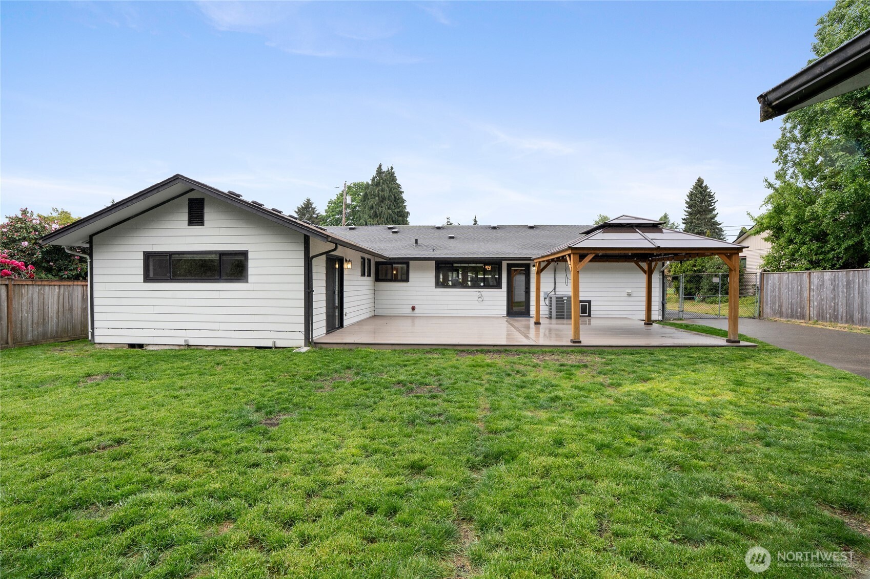 1117 N Hawthorne Street Tacoma WA 98406