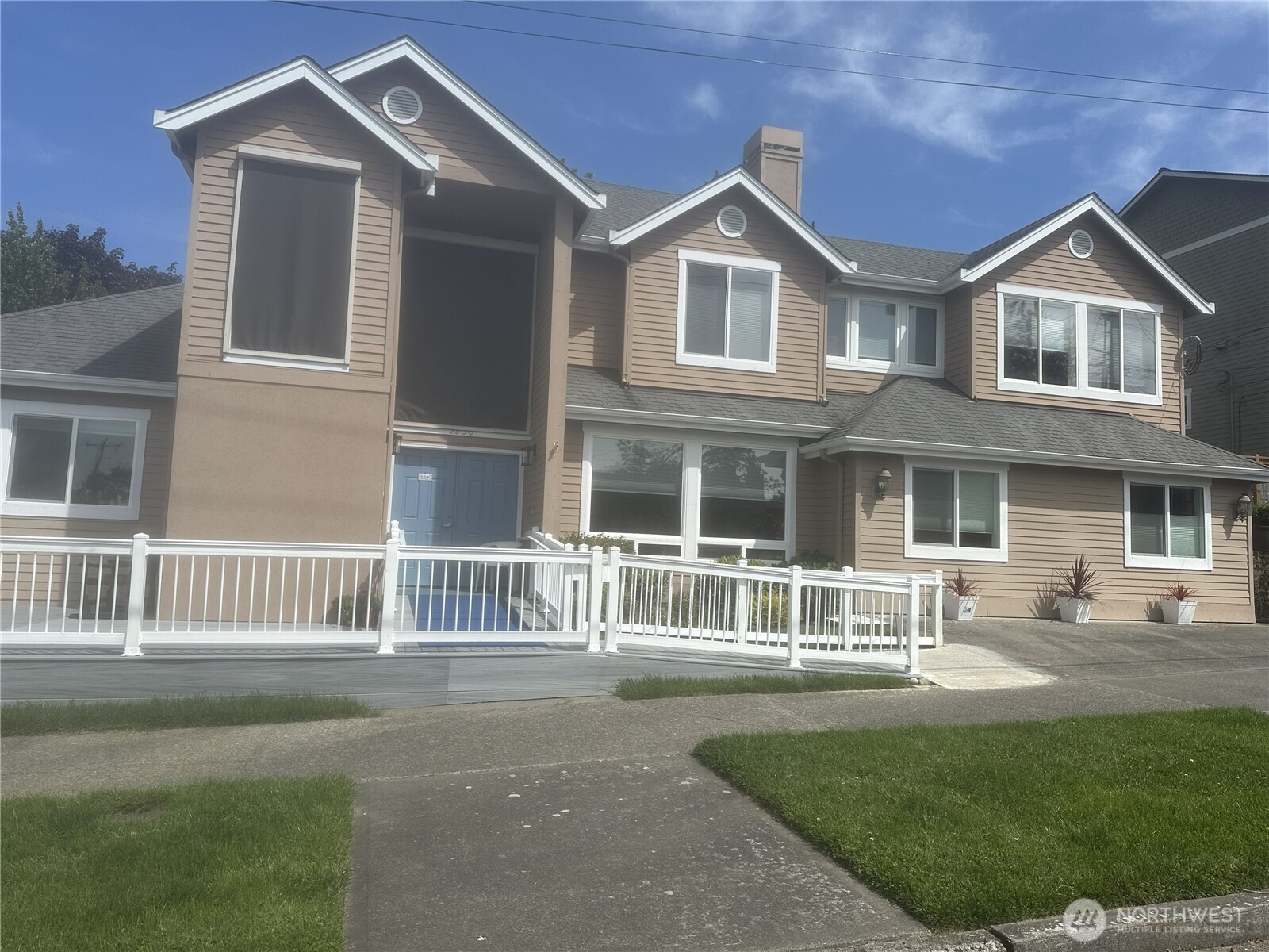 Seattle WA 98136