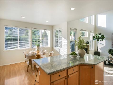 1818 Beacon Court NE Tacoma WA 98422