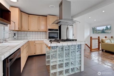 2356 S Angeline Street Seattle WA 98108