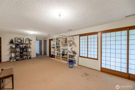 2024 80th Street SE Mercer Island WA 98040