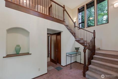 2024 80th Street SE Mercer Island WA 98040