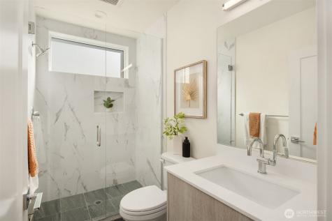 4411 1st Avenue NE Seattle WA 98105