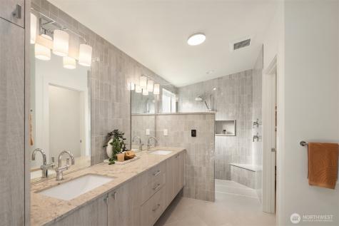 4411 1st Avenue NE Seattle WA 98105