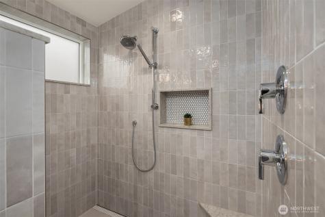 4411 1st Avenue NE Seattle WA 98105