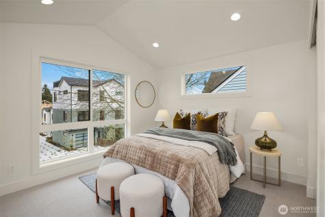 4411 1st Avenue NE Seattle WA 98105