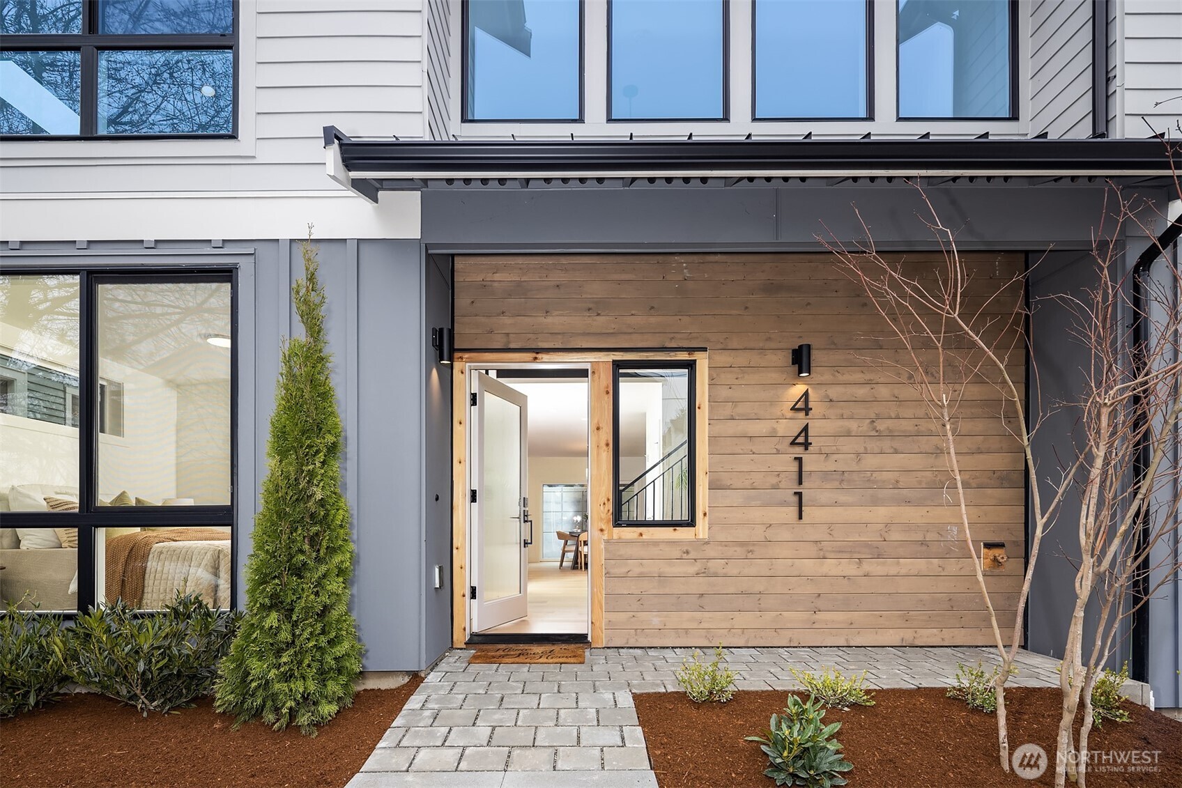 4411 1st Avenue NE Seattle WA 98105