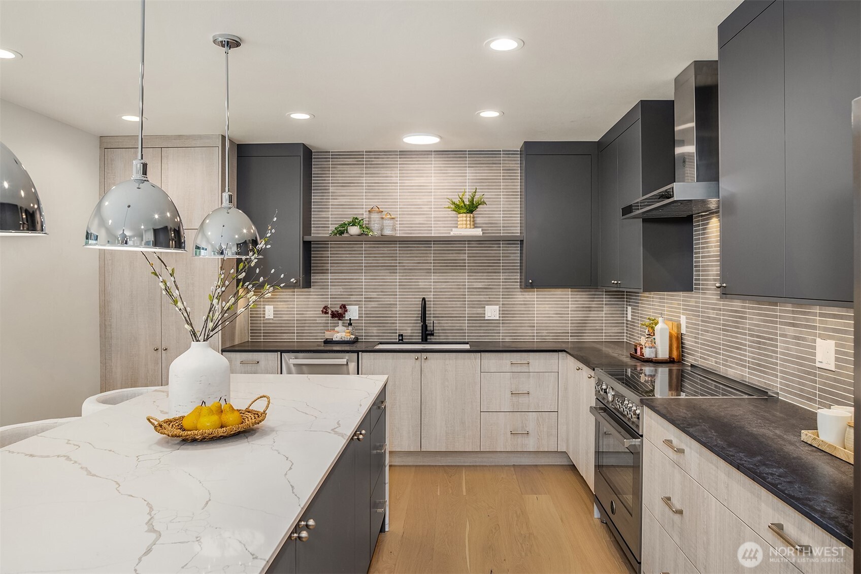 4411 1st Avenue NE Seattle WA 98105