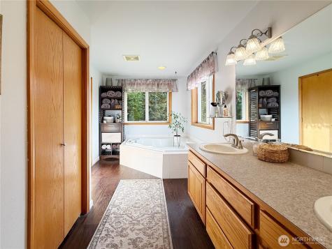 22833 107th Avenue NE Arlington WA 98223
