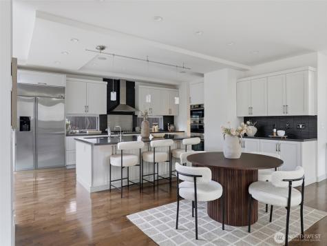 719 99th Avenue NE Bellevue WA 98004