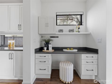 719 99th Avenue NE Bellevue WA 98004