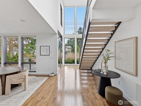 719 99th Avenue NE Bellevue WA 98004