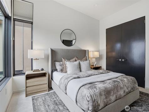 719 99th Avenue NE Bellevue WA 98004