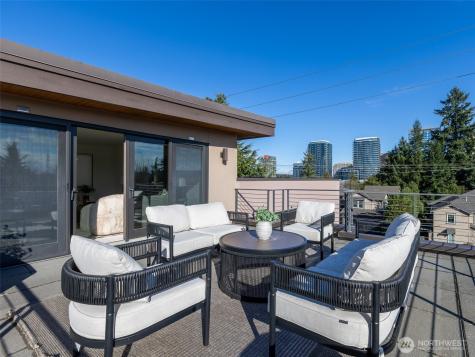 719 99th Avenue NE Bellevue WA 98004