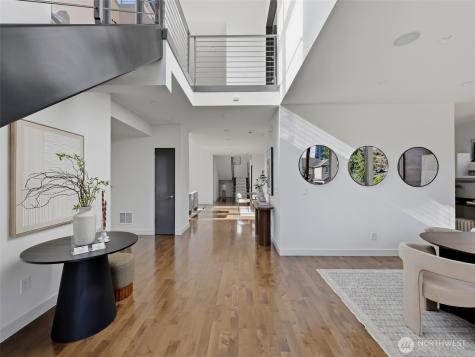 719 99th Avenue NE Bellevue WA 98004