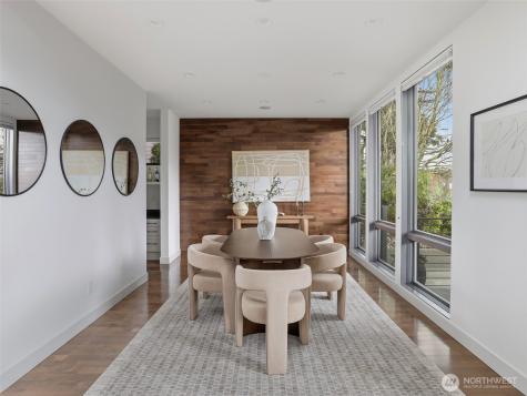 719 99th Avenue NE Bellevue WA 98004