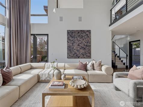 719 99th Avenue NE Bellevue WA 98004