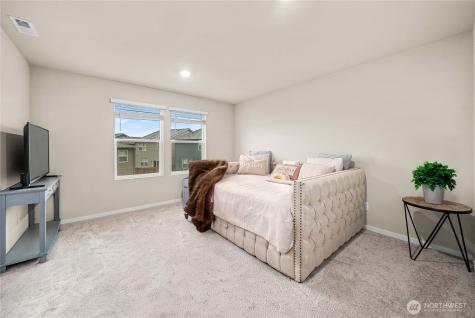 18785 Lipoma Place E Puyallup WA 98374