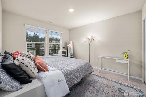 18785 Lipoma Place E Puyallup WA 98374