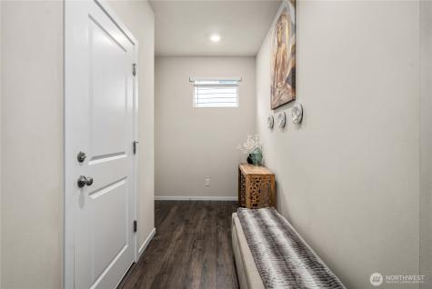 18785 Lipoma Place E Puyallup WA 98374