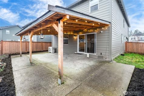 18785 Lipoma Place E Puyallup WA 98374