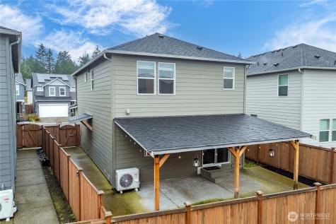 18785 Lipoma Place E Puyallup WA 98374