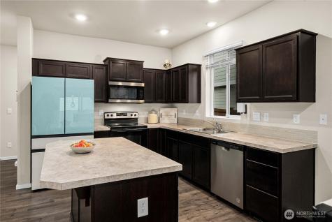 18785 Lipoma Place E Puyallup WA 98374