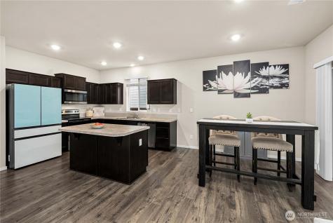 18785 Lipoma Place E Puyallup WA 98374