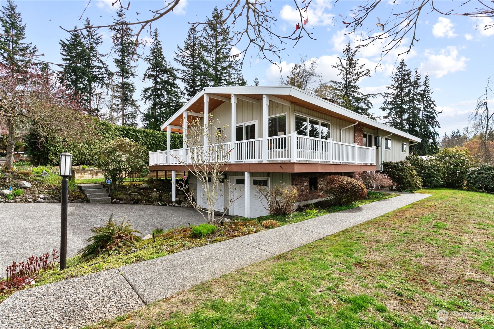 2016 Niagara Drive Bellingham WA 98229