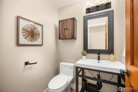 10543 158th Avenue NE Redmond WA 98052