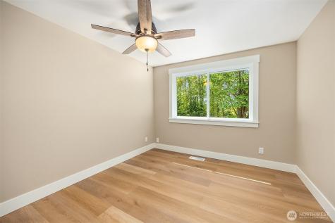 10543 158th Avenue NE Redmond WA 98052
