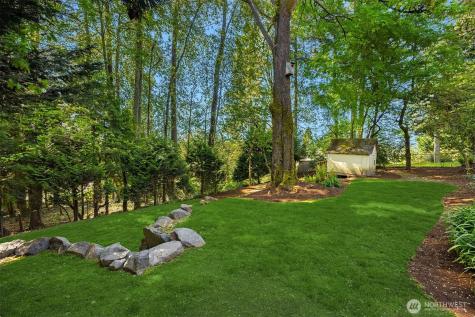 10543 158th Avenue NE Redmond WA 98052