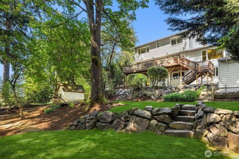 10543 158th Avenue NE Redmond WA 98052