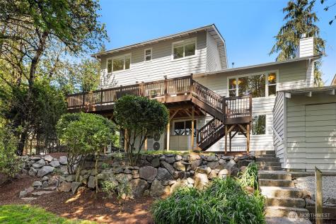 10543 158th Avenue NE Redmond WA 98052