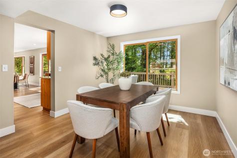 10543 158th Avenue NE Redmond WA 98052