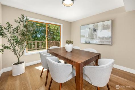 10543 158th Avenue NE Redmond WA 98052