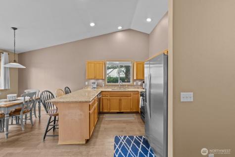 116 16th Street NW Puyallup WA 98371