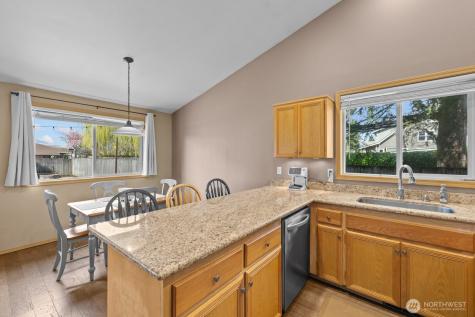 116 16th Street NW Puyallup WA 98371